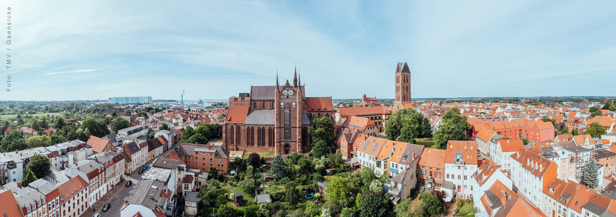 Blick auf St- Georgen-Kirche in Wismar